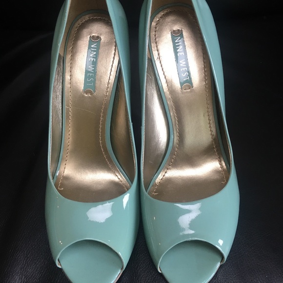 nine west turquoise heels